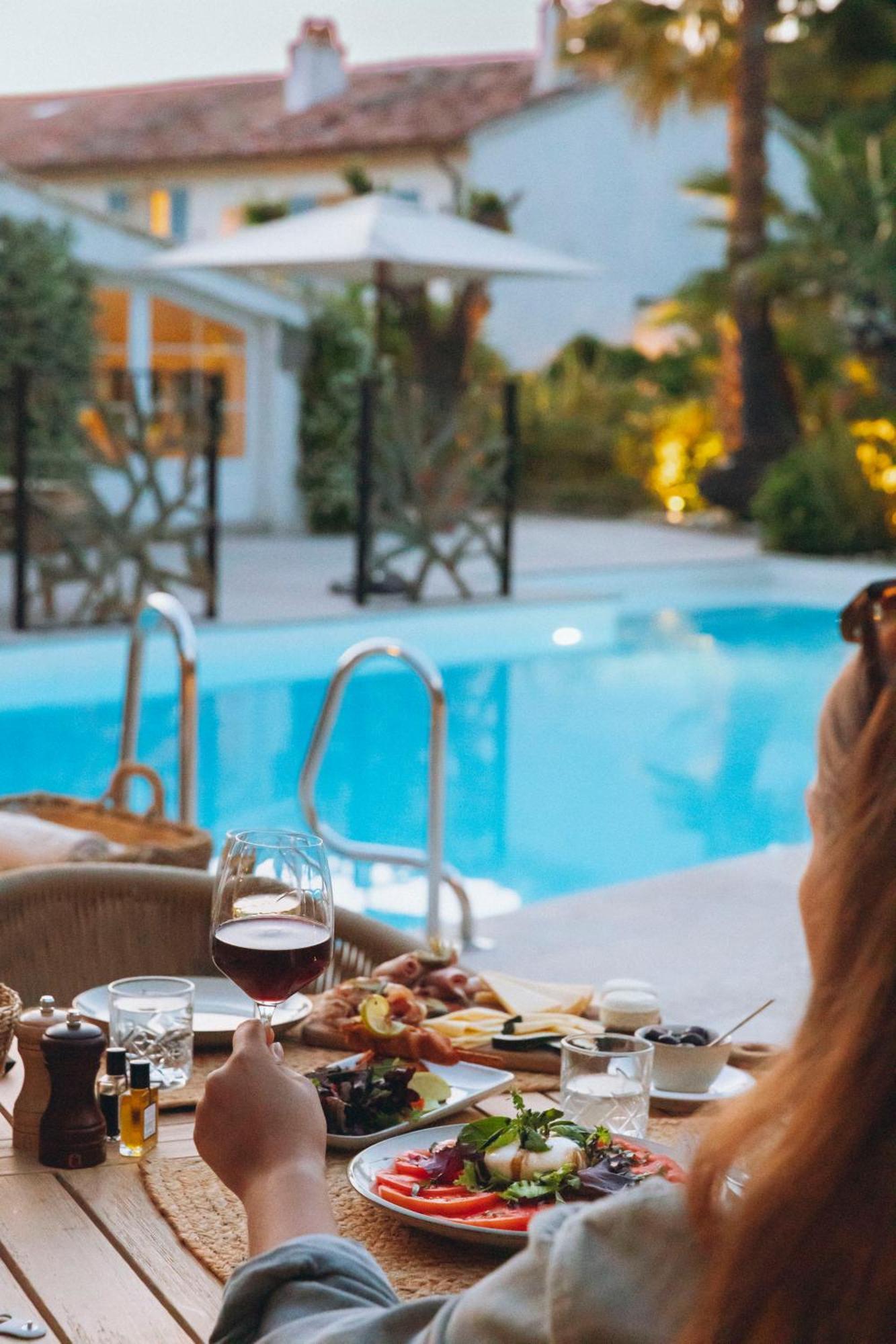 Hotel La Bastide Des Salins 4*
